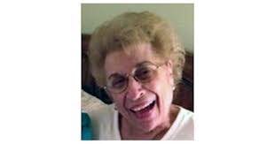 Marie Kaminski's Instagram, Twitter & Facebook