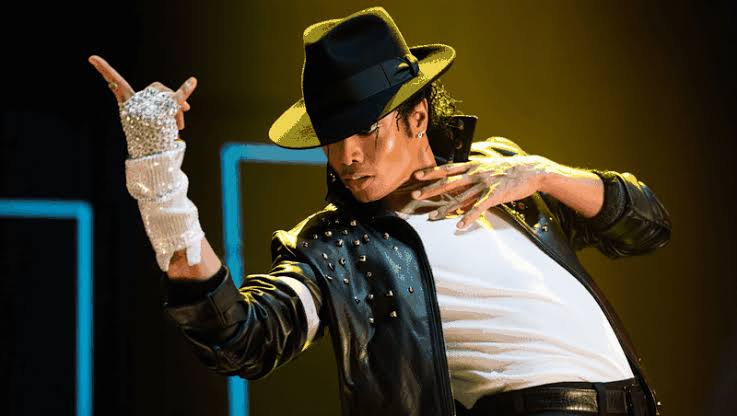 Michael Jackson arrasa en YouTube con su biopic, pero su familia estalla de  bronca