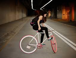 Hong Kong Fixie Don T Forget To Like Share And Follow To Get Featured Use Volitioncycling Or S Fixed Gear Girl Bike Fixed Gear
