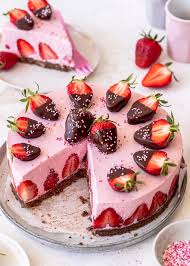 Heute gibt es eine erdbeertorte ganz ohne backen. Erdbeermousse Torte Ohne Backen Tipps Fur Gelatine Emma S Lieblingsstucke