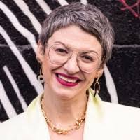 Dixie Vargas's Instagram, Twitter & Facebook