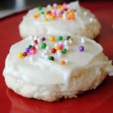 Sugar Cookies From Cake Mix Sour Cream Claim To Be Better Than Lofthouse Cake Mix Cookies Cookie Recipes Desserts