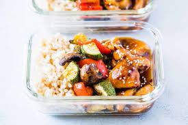 4/26/2020 honey sesame chicken lunch bowls | sweet peas and saffron 1/2 honey sesame chicken lunch bowls these honey sesame chicken lunch bowls have chicken breast, broccoli and asparagus tossed in a sweet and savory honey sesame stir fry sauce. Teriyaki Chicken Stir Fry Meal Prep Lunch Boxes My Food Story