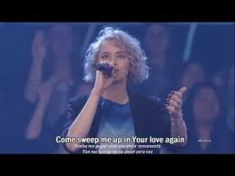 Touch The Sky With The Wonderful Voice Of Taya Smith Lyrics Portuguese And Spanish Translation Youtube Lakewood Church God Loves Me Inspirational Music