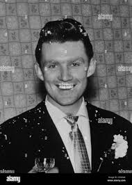 Henry raymond hi-res stock photography and images