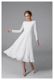 I absolutely love my wedding dress!!! Pin By Angelica Nicole On Oufitts Short Wedding Dress Midi Wedding Dress Wedding Dress Long Sleeve