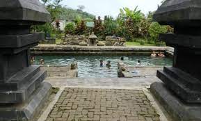 Candi umbul grabag magelang pemandian air panas belerang wisata asal usul jam buka pringsurat. 10 Foto Candi Umbul Magelang Tiket Masuk Jam Buka Asal Usul Wisata Pemandian Air Panas Belerang Jejakpiknik Com