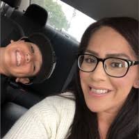 100+ perfiles de «Val Estrada»