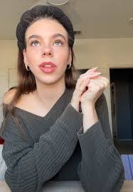 Liliana Cobb's Instagram, Twitter & Facebook