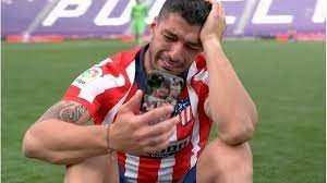 أكّد الأوروغوياني لويس سواريز مهاجم أتلتيكو مدريد الإسباني أنّه ليس من النوع الذي يستسلم عندما يقف الحظ في وجهه مثمناً اقتراب فريقه من لقب الدوري الإسباني. 5f0ka8c91ttxnm
