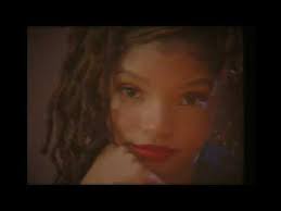 Als brenda op een dag een brief krijgt met de mededeling dat haar vader dood is, een man die ze nog nooit ontmoet heeft, besluit brenda met haar kinderen naar de begrafenis in meet the browns (2008). Chloe Bailey