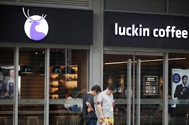 Luckin coffee aktienkurs aktuell, kurs, chart und alle kennzahlen für die luckin coffee aktie. Zockeraktie Luckin Coffee Verlasst Technologieborse Nasdaq Von Investing Com
