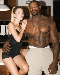 Blacked Raw - Eva Elfie's anal hungry Little Dragon rides Jasons BBC