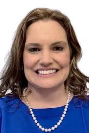 Evelyn Hemphill's Instagram, Twitter & Facebook