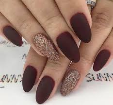 55 Trendy Manicure Ideas In Fall Nail Colors Gold Glitter Nails Simple Fall Nails Burgundy Nails