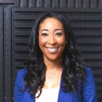 Helena Gee's Instagram, Twitter & Facebook