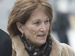 Coralee Smith's Instagram, Twitter & Facebook