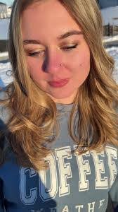 Sarah Pilger's Instagram, Twitter & Facebook