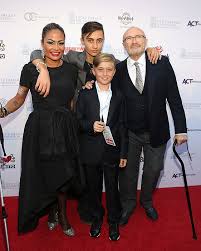 This english singer has made a lot of money from his career as a musician and drummer. Phil Collins Daughter Wife Son Height Net Worth Is He Gay Allcelebwiki