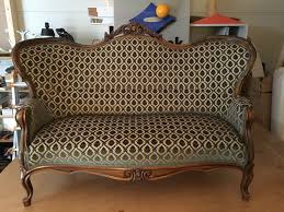 Sofa und sessel neu beziehen polstern couch reupholstery time lapse raumausstatter schroeder sofa und sessel neu. Antiksofa Beziehen Lassen Raumausstatter Schiebek Kempten