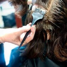 When roots begin to show, there are a variety of products on the market that help you get through until the next coloring. Hot Roots In Dark Hair How Do You Fix Them If The Rest Of Your Hair Is Fine