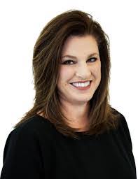 Mallory Combs's Instagram, Twitter & Facebook