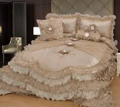 Embroidered And Ruffle Bedding Set Recherche Google Parure De Lit Ensembles De Literie Chambre A Coucher