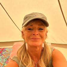 🍌+ pellet = happy tank 🐢