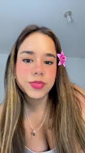 Danielle Billups's Instagram, Twitter & Facebook