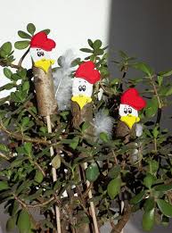 Sadovyj Shteker Kurochka Ostern Basteln Holz Basteln Fruhling Ostern Blumen Basteln Aus Papier