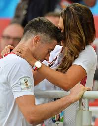 A post shared by robert lewandowski (@_rl9). Fifa World Cup 2018 Lewandowski S Viral Kiss Frame By Frame Robert Lewandowski Poland Kisses His Wife Anna Marca English