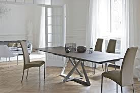 Table De Repas Extensible Sur Pied Central Et Allonge Integree Table De Salle A Manger Moderne Design De Table Table Salle A Manger