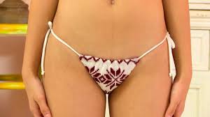 Rei Kuromiya idol masturbates uniform