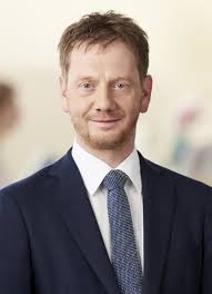 Politisches Erdbeben +++ Tillich tritt zurück