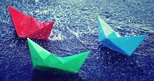 Hasil Gambar Untuk Wallpaper Laptop Ukuran Besar Lucu Rain Wallpapers Boat Wallpaper Paper Boat