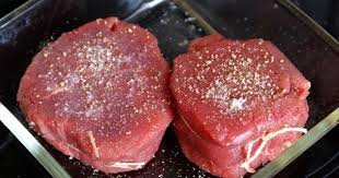 Tournedos A La Bordelaise Recette De Tournedos A La Bordelaise Sauce Au Vin Recette Par Chef Simon Meat Food Beef