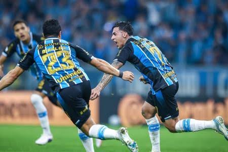 Pavon brilha, Gr&ecirc;mio bate Mirassol e avan&ccedil;a &agrave;s quartas da Copa do Brasil | R&aacute;dio Itatiaia