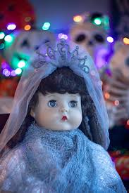 Oh boy! Oh boy! My Helios 44-2 f2/58mm (BelOMO) arrived a month earlier  than expected so it's like Christmas and Halloween rolled up into one. I  already had the adapter ring waiting