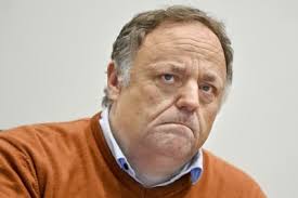 Jürgen conings, né à maaseik, dans la province de limbourg, le 28 septembre 1974 1, est un caporal dans l'armée de l'air belge et instructeur de tir. Manhunt In Belgium