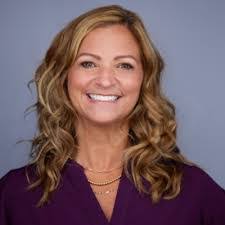 Stephanie Mayberry's Instagram, Twitter & Facebook