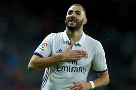 Karim mostafa benzema (born 19 december 1987) is a french professional footballer who plays as a striker for spanish club real madrid and the france national team.he is known for his aerial ability, workrate, playmaking and finishing. Benzema Ranshe Igral Dlya Ronaldu Sejchas Ya Lider Ataki Reala 26 Fevralya 2019 G Dinamo Kiev Ot Shurika