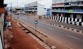 Banks, schools, shops and other businesses did not open for work. Ipob Banks Markets Defy Sit At Home Order In Umuahia Vanguard News