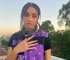 Последние твиты от maria becerra (@mariabecerramd). Cmtv Biografia De Maria Becerra