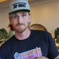 Justin Schenk's Instagram, Twitter & Facebook