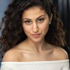 Anna Galea's Instagram, Twitter & Facebook