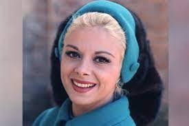 Connie Gullickson's Instagram, Twitter & Facebook