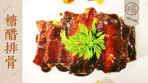 国宴大师 糖醋排骨 人人都能做的家庭版 为何糖醋排骨离不开蒜 这样做排骨色红味酸甜还香酥 老饭骨