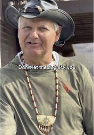 Whatever you do don’t let the dog lick you.. He may have gotten into the  horse poo 💩😳 #LIVEACTION #YEEYEE #turtleman #wildman #tennessee  #tennessee #Kentucky #Kentuckyproud #callofthewildman #wild ...