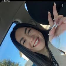 amber gomez (@ambergomez03)