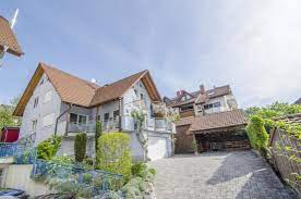 Einfamilienhaus kaufen in march, mit stellplatz, 614 m² grundstück, 113 m² wohnfläche, 3 zimmer dieses gut geschnittene einfamilienhaus ist ein gepflegtes haus im ort marchbei freiburgdas. Haus Zum Verkauf 79241 Ihringen Mapio Net